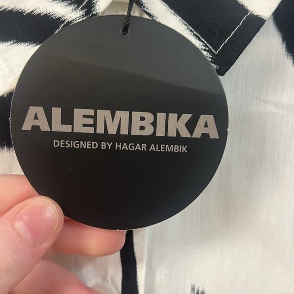 Black and White Floral Button-Up Shirt - Alembika - Picture 3 of 5